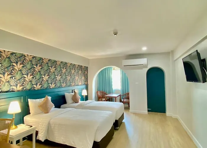 Regent Ramkhamhaeng 22 Hotel 3*