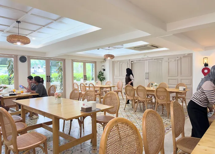 Отель Regent Ramkhamhaeng 22